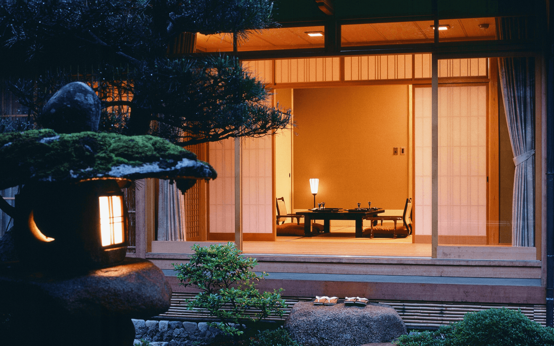 Staying in a traditional Japanese ryokan at Nishimuraya Kinosaki Onsen